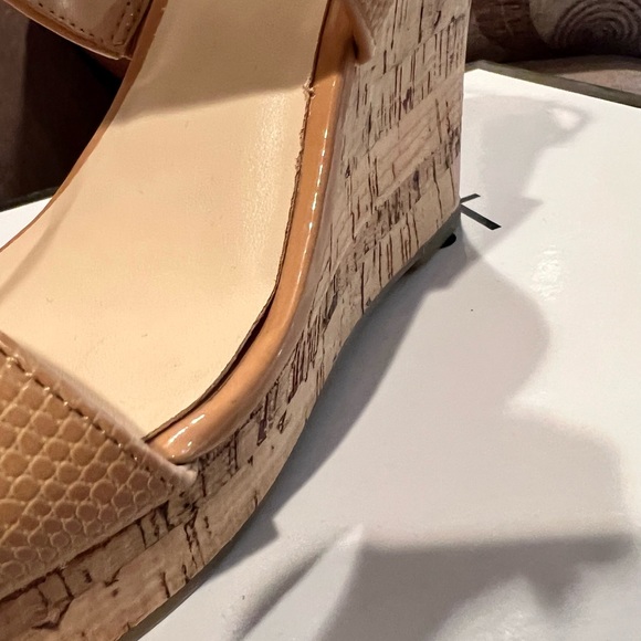 Nine West Cork Wedges - Picture 15 of 16